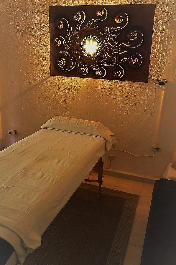 Lava House Hotel Cancun Homestay